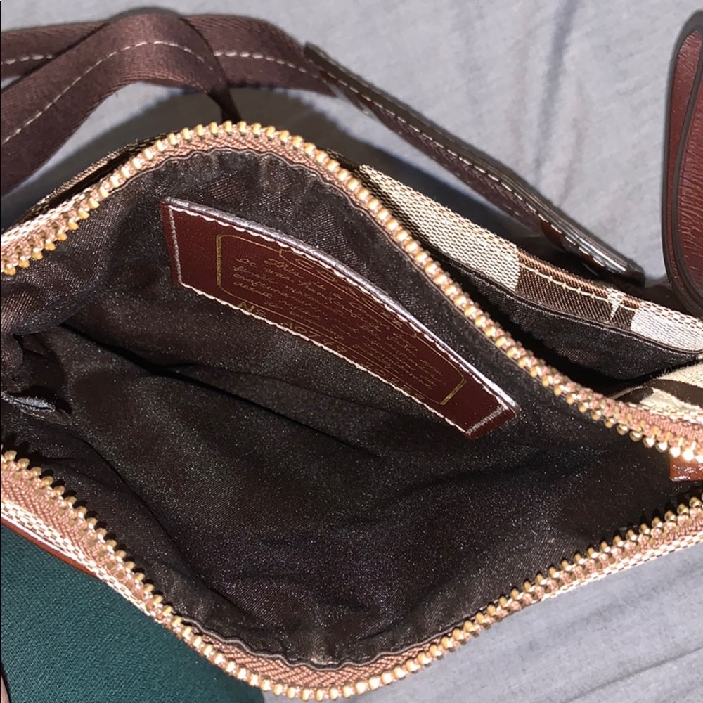 Coach Bag - Picture 3 of 4